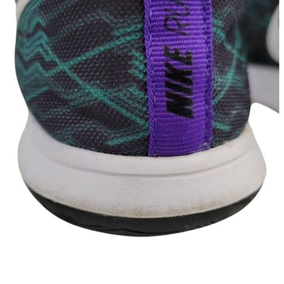 Nike Womens Green and White Activewear Running Shoes Size 8.5 - Picture 8 of 14